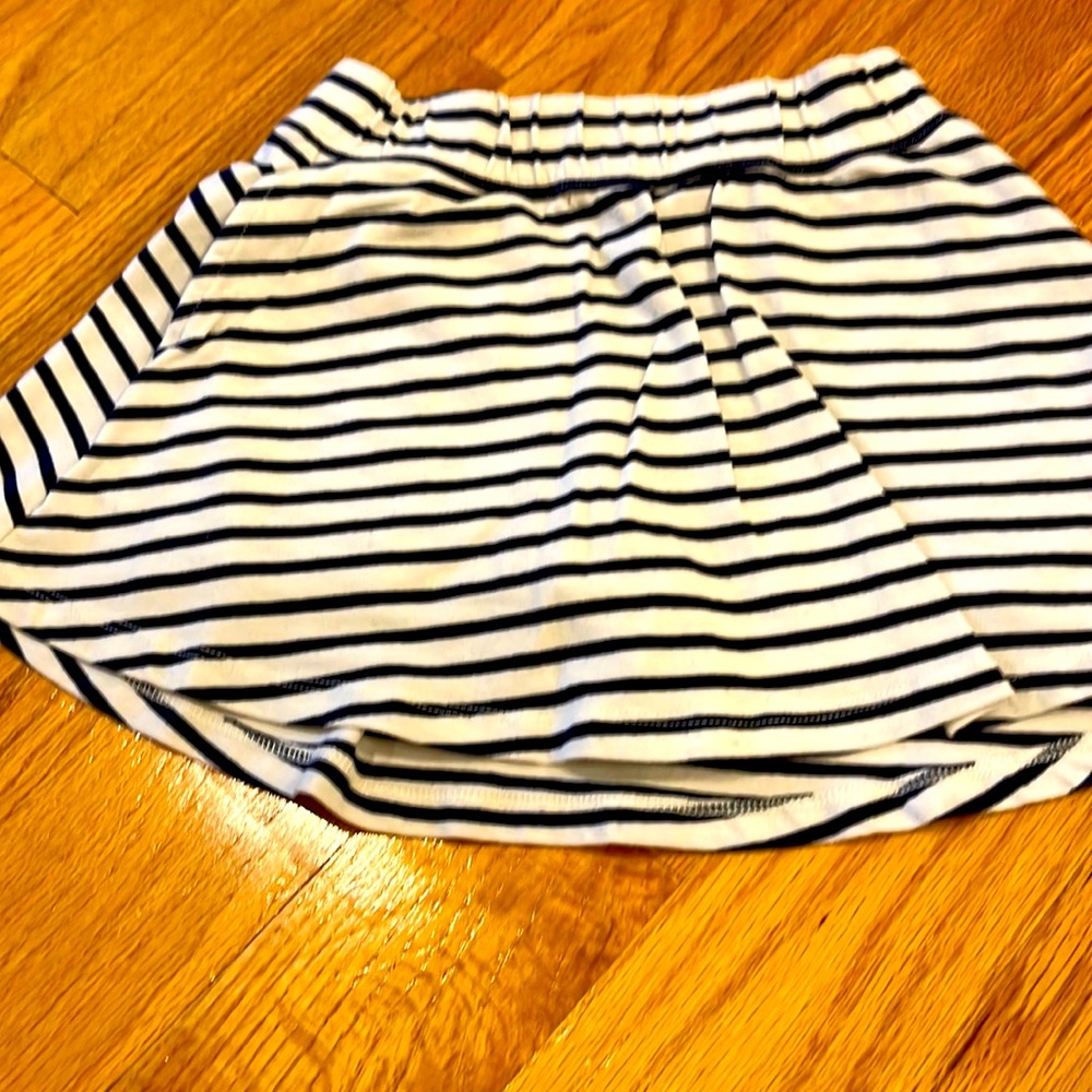 Stripped skort